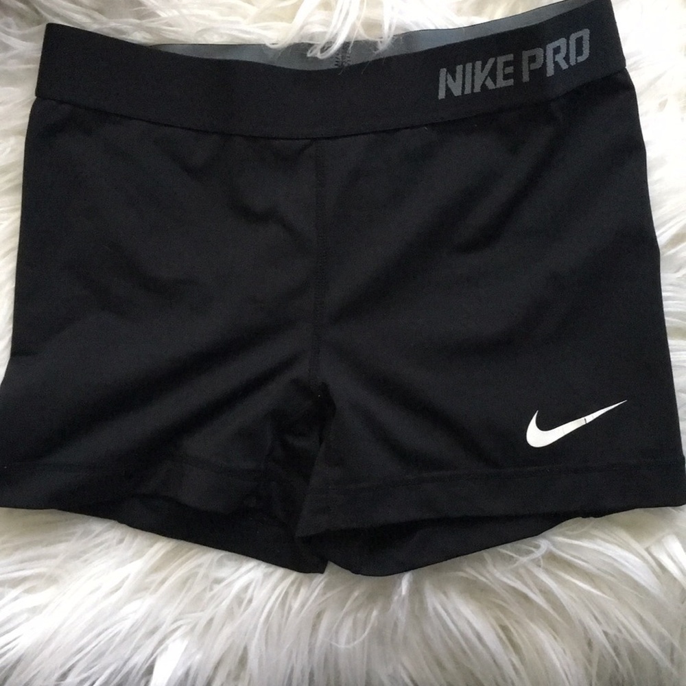 COPY - Nike pro dri-fit compression shorts
